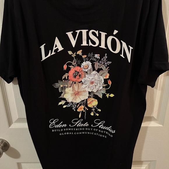 large - Picture 3 of 3